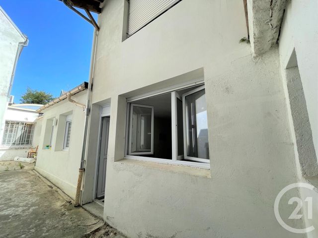 Appartement F1 à louer - 1 pièce - 15.0 m2 - LANESTER - 56 - BRETAGNE - Century 21 Immobilier Diffusion Appartement F1 à louer - 1 pièce - 15.0 m2 - LANESTER - 56 - BRETAGNE - Century 21 Immobilier Diffusion