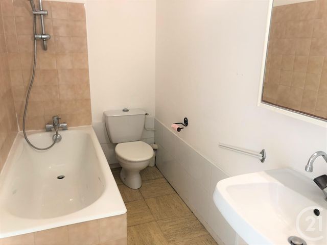 Appartement F1 à louer - 1 pièce - 32.0 m2 - LORIENT - 56 - BRETAGNE - Century 21 Immobilier Diffusion Appartement F1 à louer - 1 pièce - 32.0 m2 - LORIENT - 56 - BRETAGNE - Century 21 Immobilier Diffusion