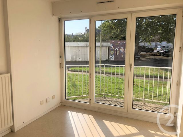 Appartement F1 à louer - 1 pièce - 32.0 m2 - LORIENT - 56 - BRETAGNE - Century 21 Immobilier Diffusion Appartement F1 à louer - 1 pièce - 32.0 m2 - LORIENT - 56 - BRETAGNE - Century 21 Immobilier Diffusion