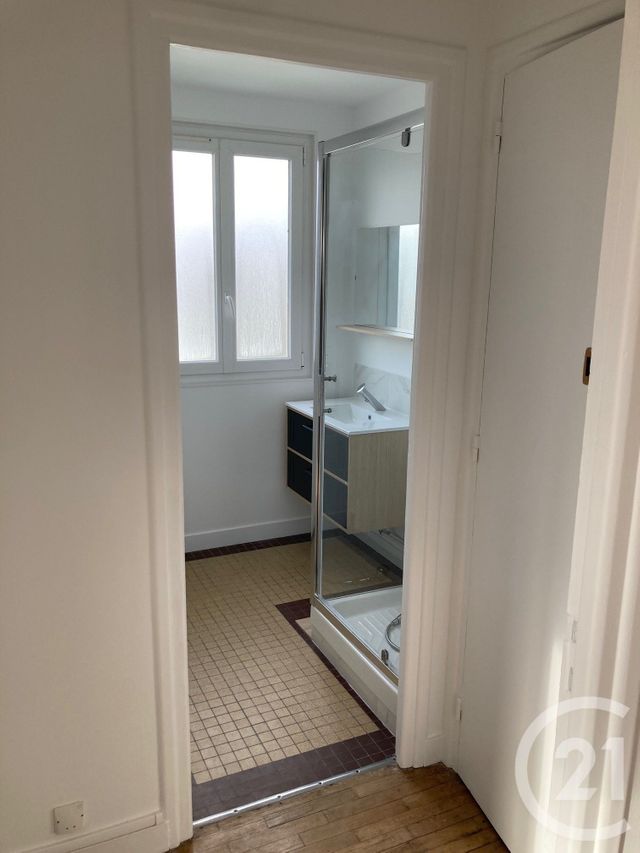 Appartement à louer - 2 pièces - 42.43 m2 - LORIENT - 56 - BRETAGNE - Century 21 Immobilier Diffusion