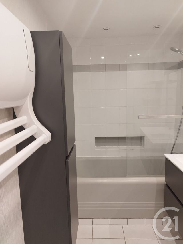 Appartement à louer - 3 pièces - 75.5 m2 - LORIENT - 56 - BRETAGNE - Century 21 Immobilier Diffusion