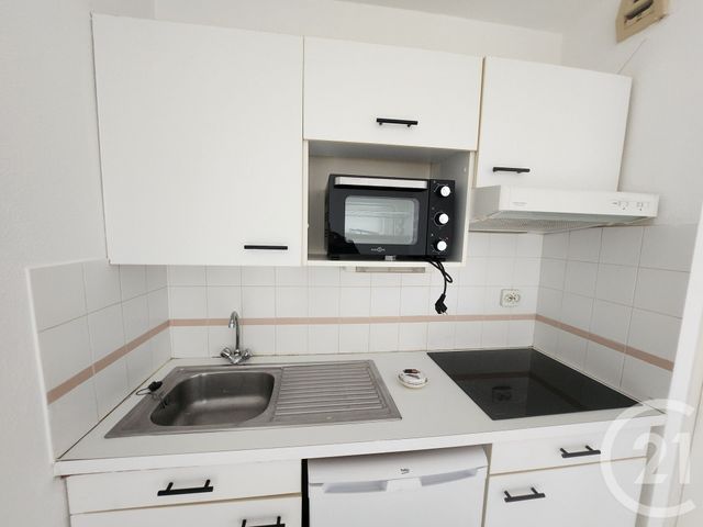 Appartement F2 à louer - 2 pièces - 37.29 m2 - LORIENT - 56 - BRETAGNE - Century 21 Immobilier Diffusion