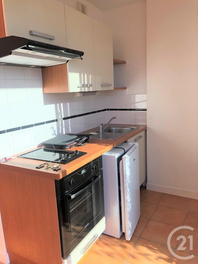 Appartement F1 à louer - 1 pièce - 29.77 m2 - LORIENT - 56 - BRETAGNE - Century 21 Immobilier Diffusion
