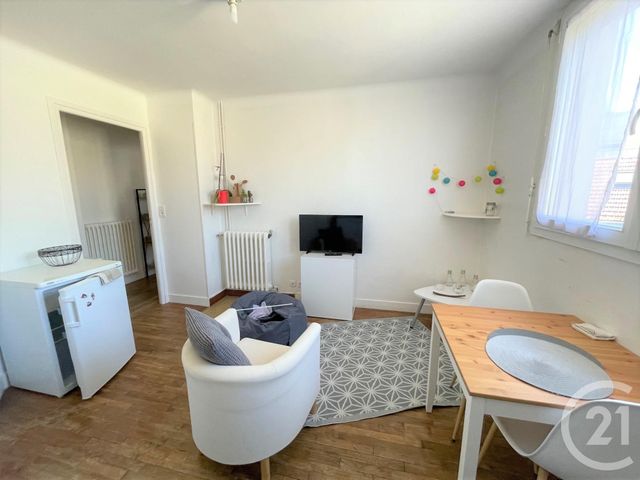 Appartement T2 à louer - 2 pièces - 35.5 m2 - LORIENT - 56 - BRETAGNE - Century 21 Immobilier Diffusion