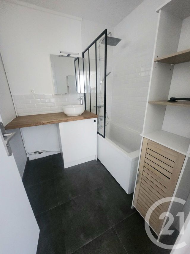Appartement T5 à louer - 5 pièces - 75.87 m2 - LORIENT - 56 - BRETAGNE - Century 21 Immobilier Diffusion