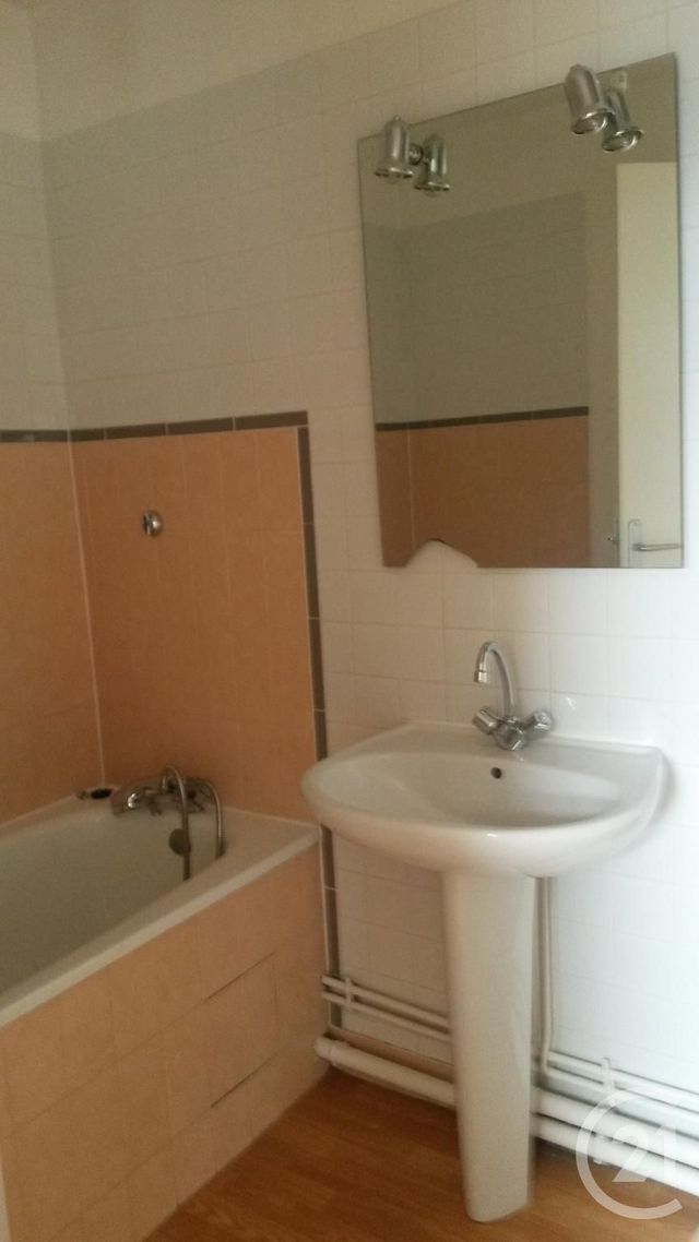 Appartement à louer - 2 pièces - 28.0 m2 - LORIENT - 56 - BRETAGNE - Century 21 Immobilier Diffusion