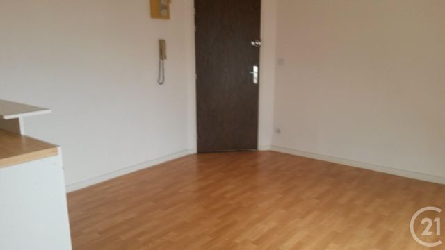 Appartement à louer - 2 pièces - 28.0 m2 - LORIENT - 56 - BRETAGNE - Century 21 Immobilier Diffusion