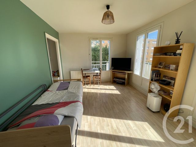 Appartement Studio à vendre - 1 pièce - 23.33 m2 - LORIENT - 56 - BRETAGNE - Century 21 Immobilier Diffusion