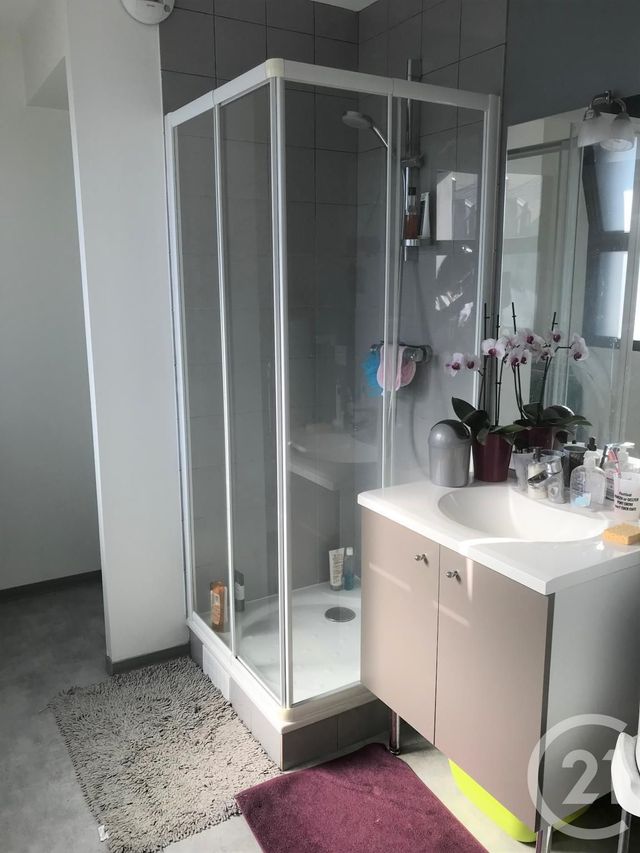 Appartement F1 à louer - 1 pièce - 31.9 m2 - LORIENT - 56 - BRETAGNE - Century 21 Immobilier Diffusion