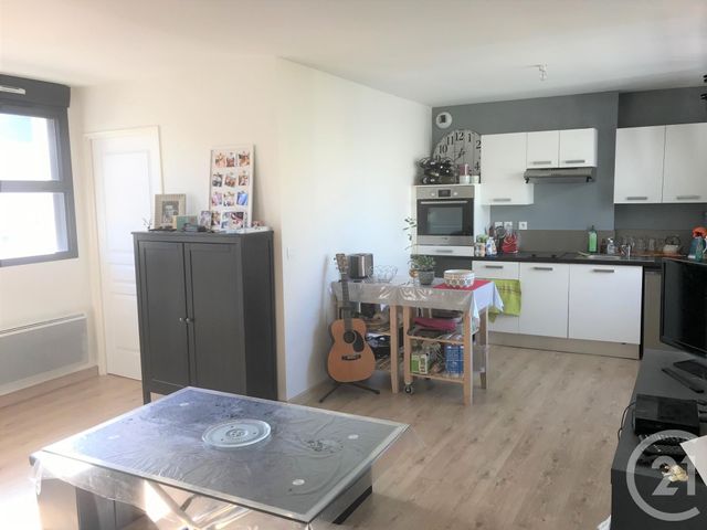 Appartement F1 à louer - 1 pièce - 31.9 m2 - LORIENT - 56 - BRETAGNE - Century 21 Immobilier Diffusion