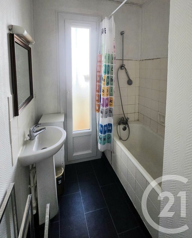 Appartement T3 à louer - 3 pièces - 58.47 m2 - LORIENT - 56 - BRETAGNE - Century 21 Immobilier Diffusion