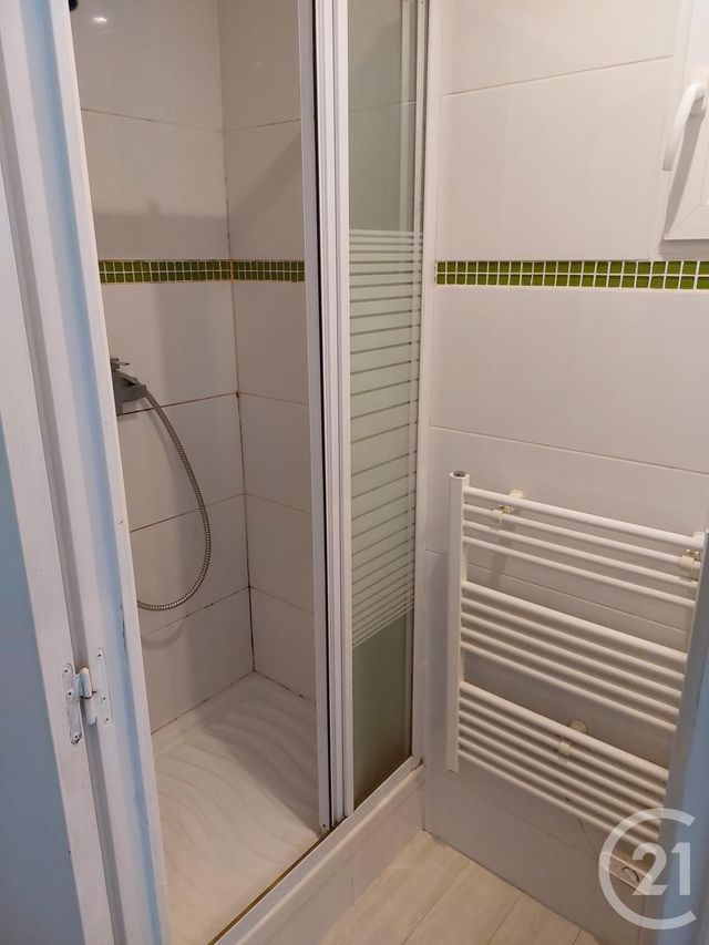 Appartement F2 à louer - 2 pièces - 31.22 m2 - LORIENT - 56 - BRETAGNE - Century 21 Immobilier Diffusion