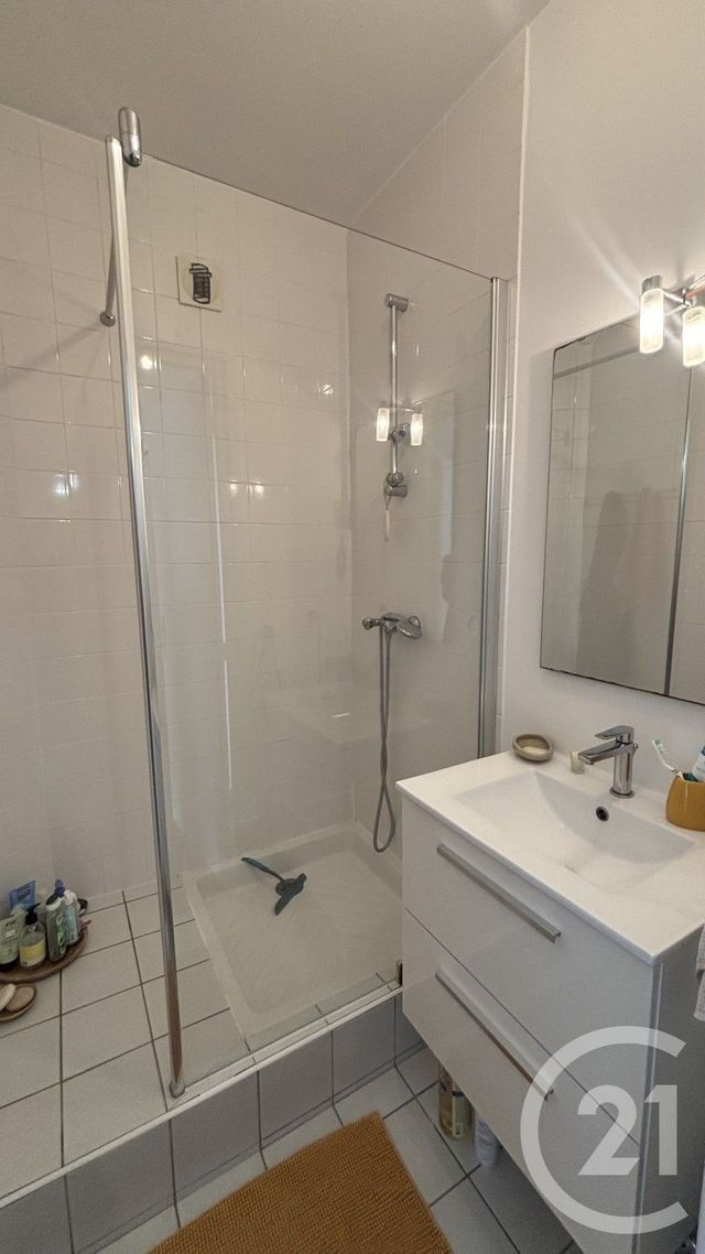 Appartement T2 à vendre - 2 pièces - 50.7 m2 - LORIENT - 56 - BRETAGNE - Century 21 Immobilier Diffusion