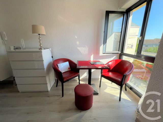 Appartement F1 à louer - 1 pièce - 18.0 m2 - LORIENT - 56 - BRETAGNE - Century 21 Immobilier Diffusion