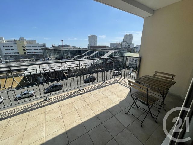 Appartement F2 à louer - 2 pièces - 42.35 m2 - LORIENT - 56 - BRETAGNE - Century 21 Immobilier Diffusion