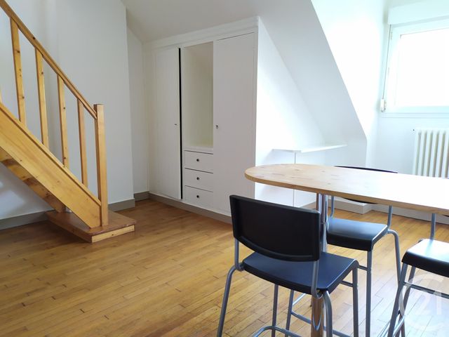 Appartement Duplex à louer - 2 pièces - 29.0 m2 - LORIENT - 56 - BRETAGNE - Century 21 Immobilier Diffusion