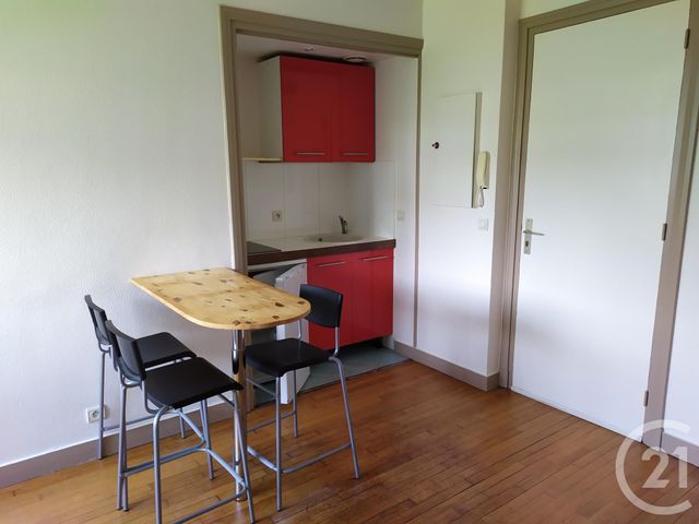 Appartement Duplex à louer - 2 pièces - 29.0 m2 - LORIENT - 56 - BRETAGNE - Century 21 Immobilier Diffusion
