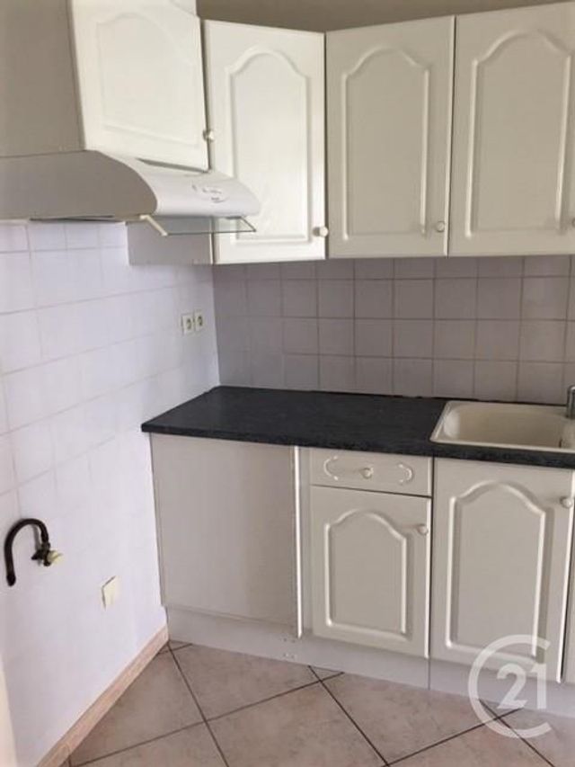 Appartement F3 à louer - 3 pièces - 76.8 m2 - LORIENT - 56 - BRETAGNE - Century 21 Immobilier Diffusion